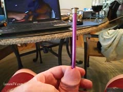 The sound of a deep knitting needle